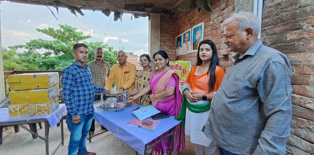 FREE SEWING MACHINE DISTRIBUTION FOR POOR WOMEN